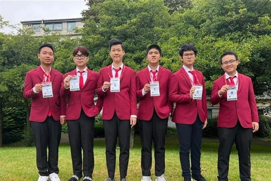 Vietnamese students win five medals at Int’l Math Olympiad 2024