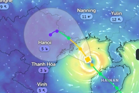Bão số 2 liên tục mạnh lên, cách Quảng Ninh - Hải Phòng 170km