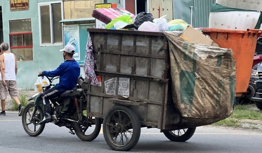 HCM City wants to modernise garbage collection vehicles