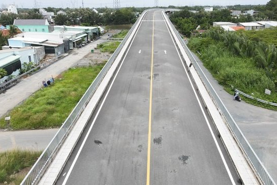 Flycam cầu 500 tỉ nối huyện Bình Chánh với Nhà Bè, dự kiến thông xe dịp 2-9
