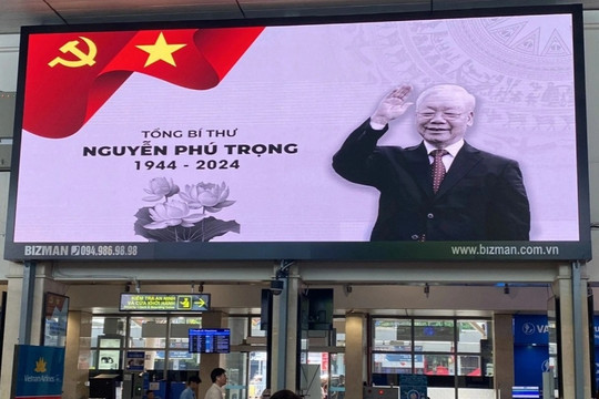 Hình ảnh tưởng nhớ Tổng Bí thư Nguyễn Phú Trọng ở sân bay Tân Sơn Nhất