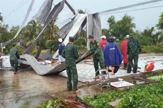 Storm destroys 8 houses in Cà Mau, damages 13
