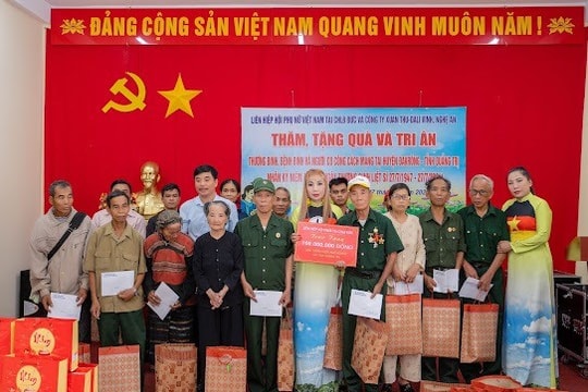 Liên hiệp hội phụ nữ Việt Nam tại CHLB Đức trao quà tri ân thương binh, bệnh binh tại Quảng Trị