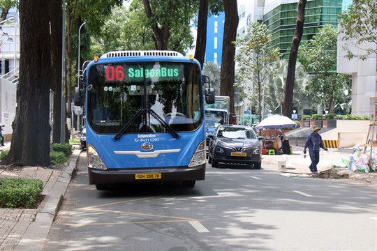 HCM City builds roadmap for green energy-using buses