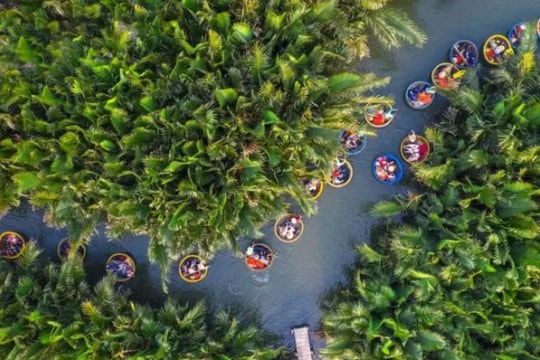 Hội An coracle ride among world's best experiences