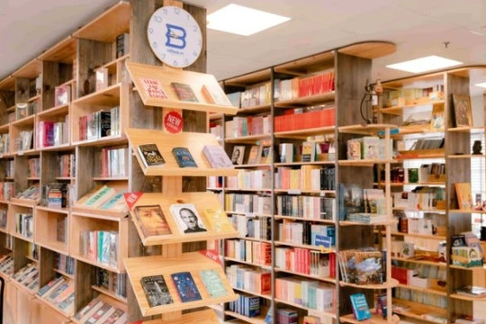 New bookstore aims to introduce Vietnamese literature to the world