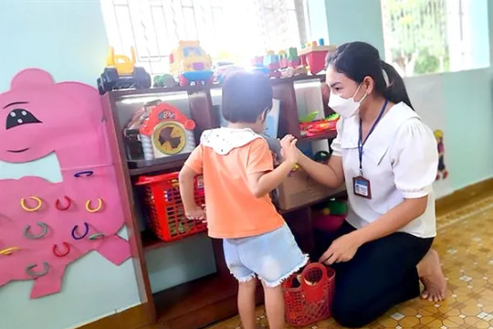 Caring staff at youth village in HCM City offer dreams for less fortunate children