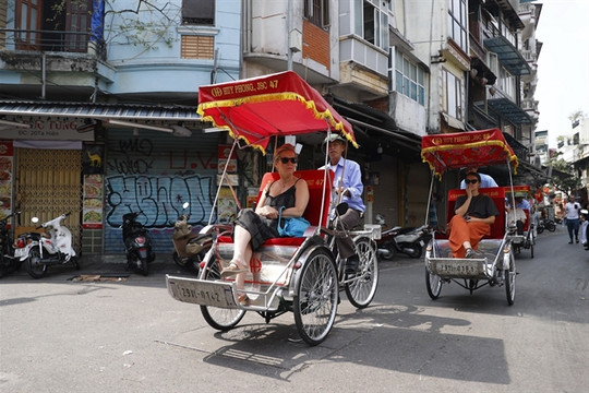 Hà Nội attracts nearly 3.5 million visitors in seven months