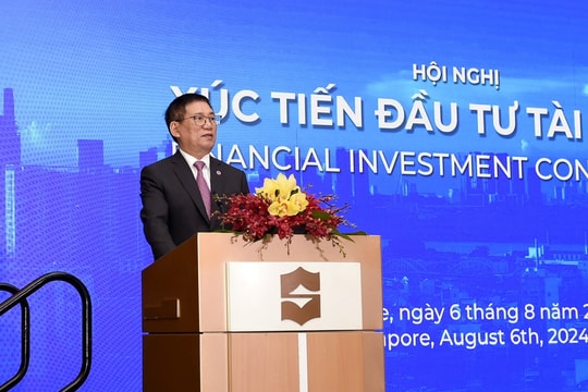 Finance Minister introduces Vietnam’s stock market potential in Singapore