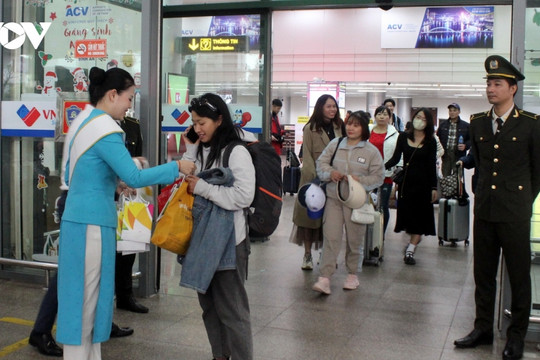 Da Nang enjoys 33% surge in seven-month tourist arrivals