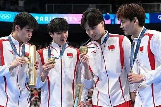 Nhiều vận động viên chê huy chương Olympic Paris như hàng phế liệu