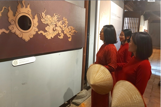 Exhibition showcases dragon images of doctoral steles