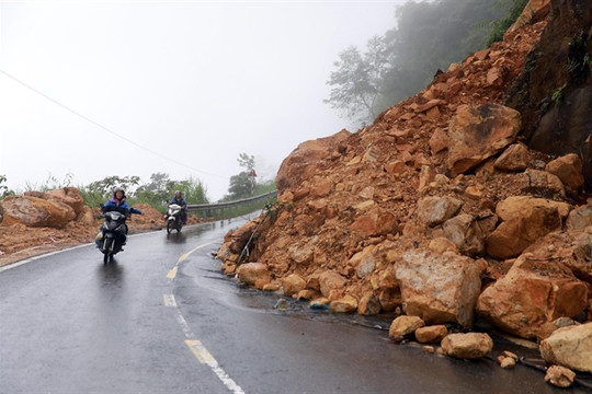 Northern Việt Nam ravaged by landslides amidst torrential rains