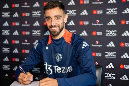 Bruno Fernandes gia hạn hợp đồng với Man Utd