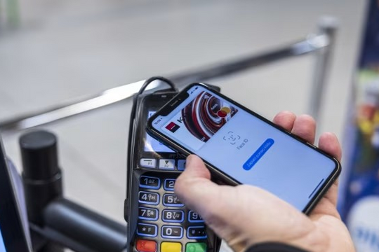 Apple mở cửa cho đối thủ của Apple Pay