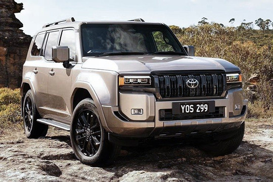 Bản tin Xe cộ 17/8: Toyota Land Cruiser Prado mới khan hàng, khách Việt phải chi tiền phụ kiện