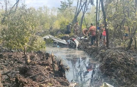 Máy bay rơi xuống rừng ngập mặn ở Thái Lan, toàn bộ hành khách thiệt mạng