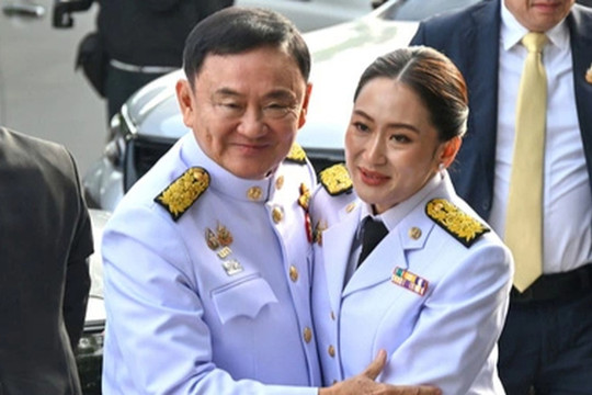 Thủ tướng Thái Lan bác tin ông Thaksin 'kiểm soát chính phủ'