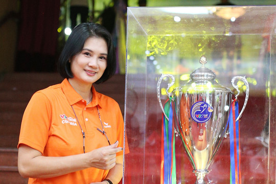 Hoa khôi bóng chuyền Kim Huệ 20 năm VTV Cup vẫn trẻ trung, xinh đẹp