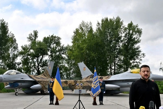 Ukraine đã điều động F-16 tham chiến với Nga