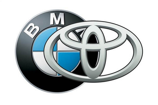 Toyota và BMW 'làm nóng' cuộc đua xe xanh