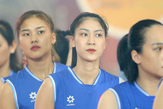 Dàn chân dài xinh tươi ở giải bóng chuyền Việt Nam ở VTV Cup 2024