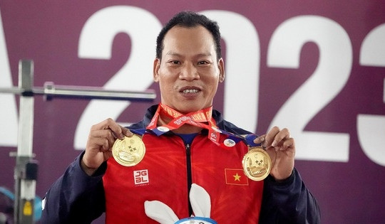 Two powerlifters to carry Vietnamese flag at Paralympic Games