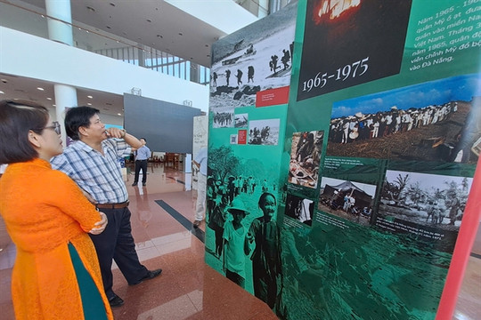 Exhibition marks National Day