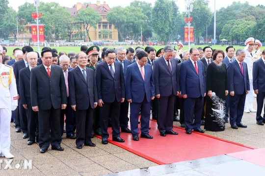 Lãnh đạo Đảng, Nhà nước vào Lăng viếng Chủ tịch Hồ Chí Minh nhân dịp Quốc khánh