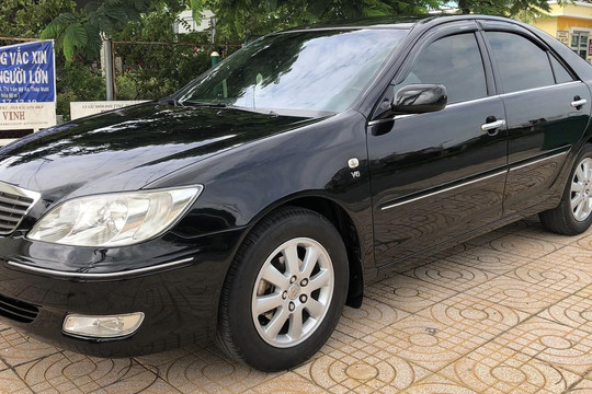 Bộ ba sedan cỡ D Toyota Camry, Honda Accord, Mazda6 giá chưa đến 200 triệu đồng