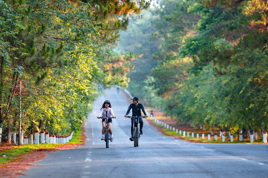 Không phải Đà Lạt, Phú Quốc, đây mới là 2 điểm đến đang 'cháy phòng' dịp lễ 2/9