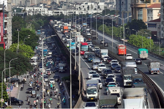 Massive congestion hits major cities as holiday begins