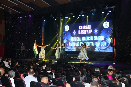 Music show introduces Indian culture in HCM City