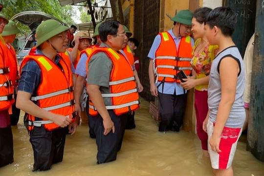 Thủ tướng về Bắc Giang thị sát, chỉ đạo ứng phó mưa lũ