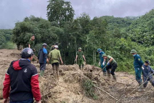 Flash flood in northern village leaves 15 dead, over 100 missing