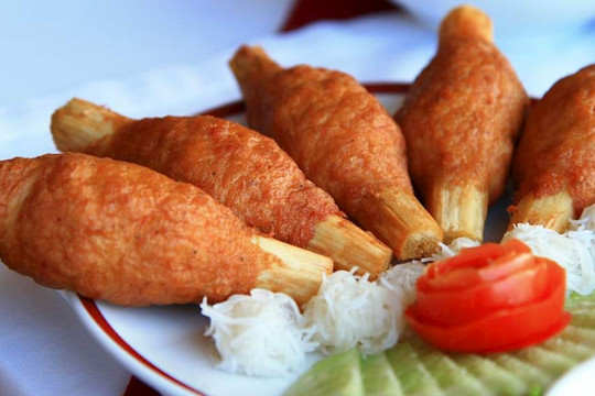 Two Vietnamese dishes listed among world’s 100 best rated appetizers