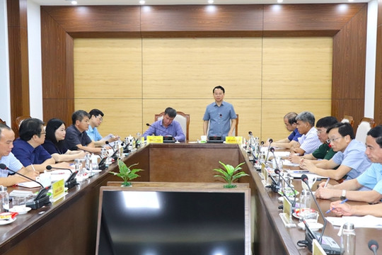 Northern province Yên Bái held urgent meeting at night on overcoming typhoon Yagi’s consequences