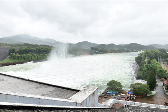 Major hydropower plant in northern Việt Nam remains safe