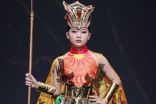 Vietnamese fairytales-inspired designs hit Chinese stage