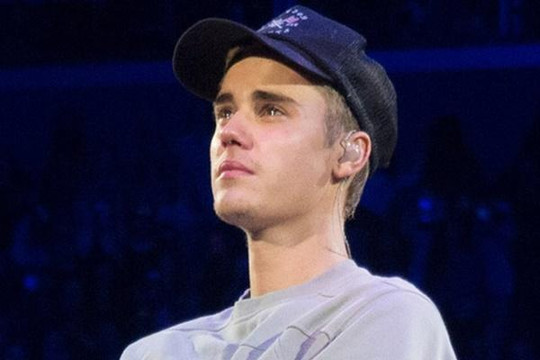 Justin Bieber lâm vào khủng hoảng