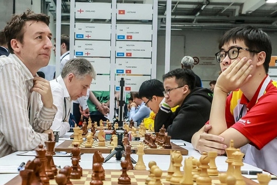 Vietnam hold England to draw at Chess Olympiad 2024