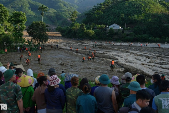 Thảm họa lũ quét Làng Nủ: Tìm thấy thi thể bé trai 1 tuổi