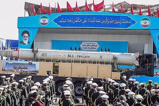 Quân sự thế giới hôm nay (23-9): Iran ra mắt tên lửa đạn đạo Jihad, UAV cảm tử Shahed-136B