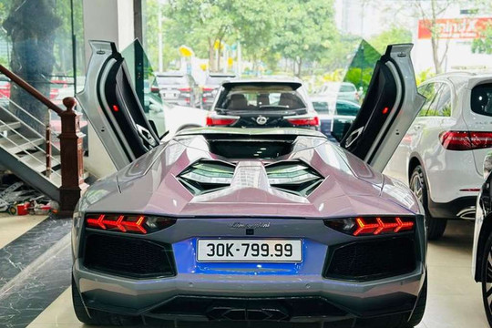 Siêu xe Lamborghini Aventador biển tứ quý 9 rao bán giá 22 tỷ đồng