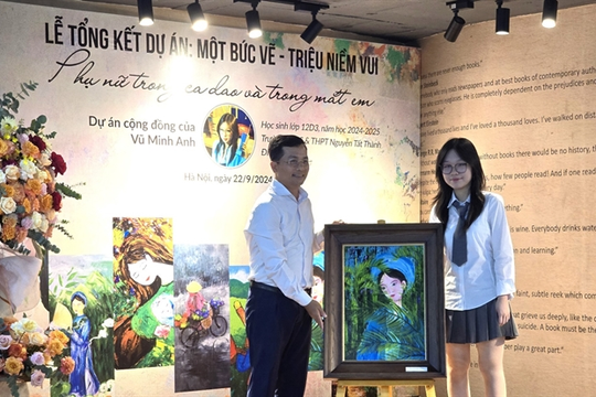 High school student auctions paintings for visually impaired female students