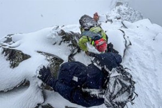 Two Vietnamese climbers rescued on the Matterhorn