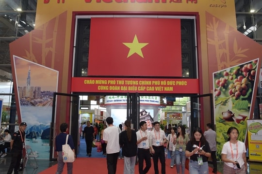 Vietnamese pavilion impresses visitors at 21st China-ASEAN Expo