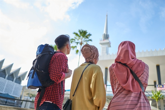 Muslim tourists generate over 3.5 billion USD to Malaysia's tourism industry