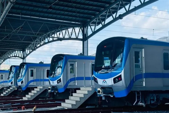 Prime Minister urges HCMC to start Bến Thành - Suối Tiên metro by November