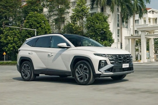 Hyundai Tucson bản nâng cấp chạy thử trên đường phố Việt Nam